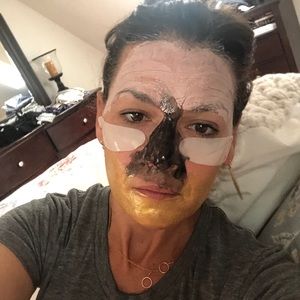 Meet your Posher, Angela